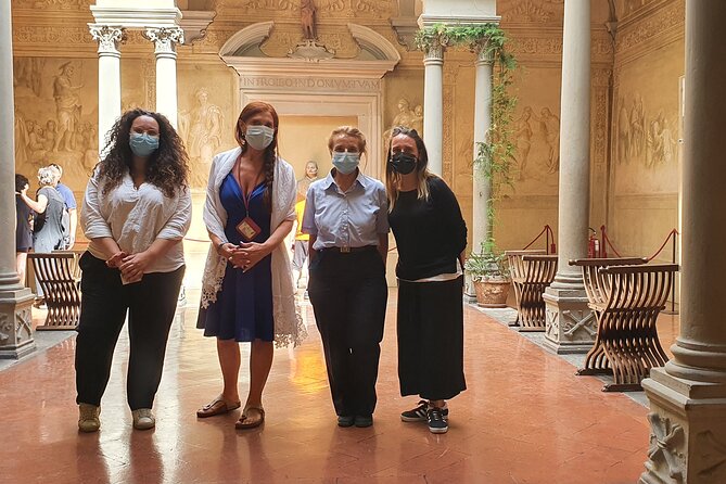 Breakfast in Italian Style and Visit to the Cloister of the Scalzo - Key Points