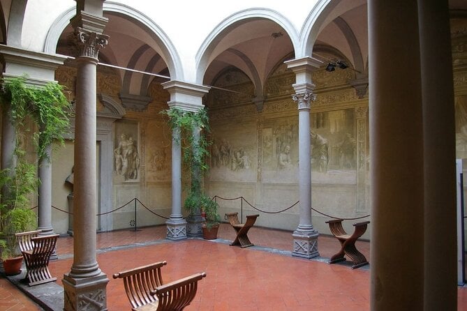 Breakfast in Italian Style and Visit to the Cloister of the Scalzo - Accessibility and Participation