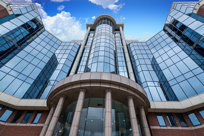 Breathtaking Manchester – Walking Tour for Couples - Uncover the Citys Hidden Gems