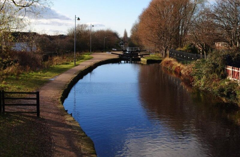 Breathtaking Manchester – Walking Tour for Couples - Key Points
