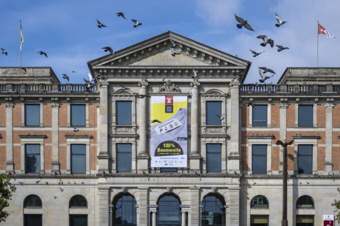 Bremen: Overseas Museum Entrance Ticket - Engaging Interactive Displays