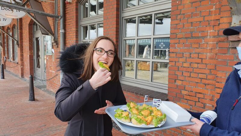 Bremerhaven: Fish Bite Guided Walking Tour - Key Points