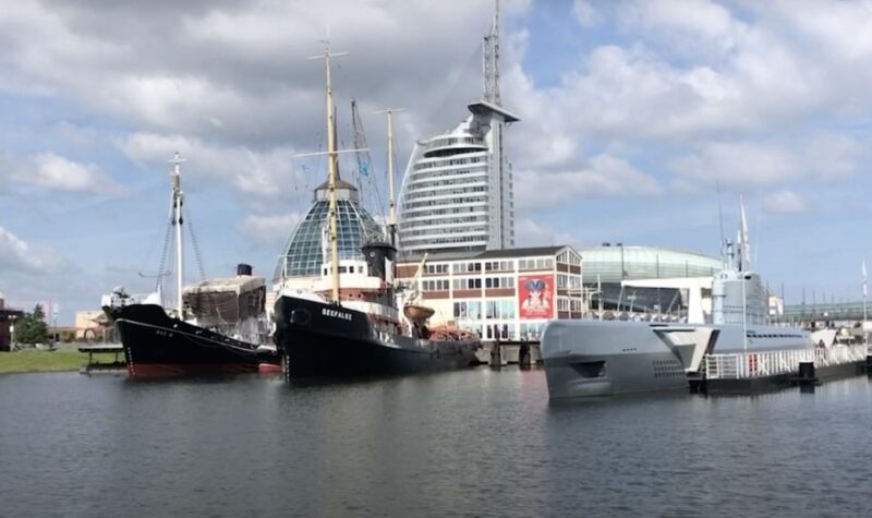 Bremerhaven: Sailors Yarn, Legends and Sea Walking Tour - Key Points