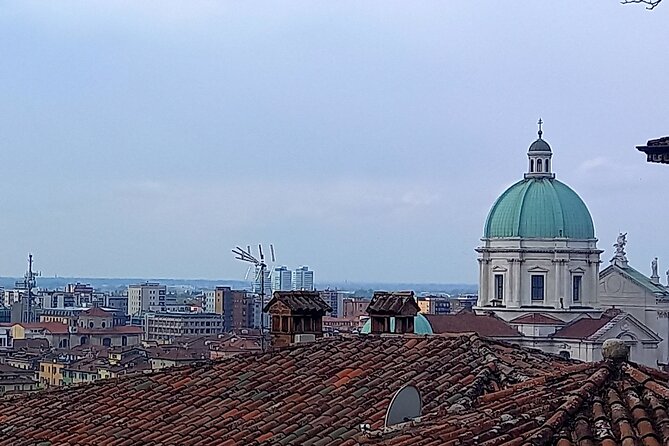 Brescia and Franciacorta Outlet Full-Day Tour - Discovering Franciacorta Outlet