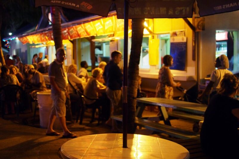 Bridgetown: Oistins Reservation With Drink & Hotel Transfer - Key Points