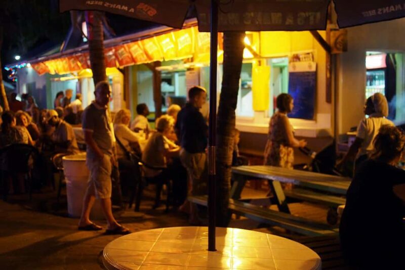 Bridgetown: Oistins reservation with drink & return transfer - Introducing the Oistins Experience: What’s in Store?