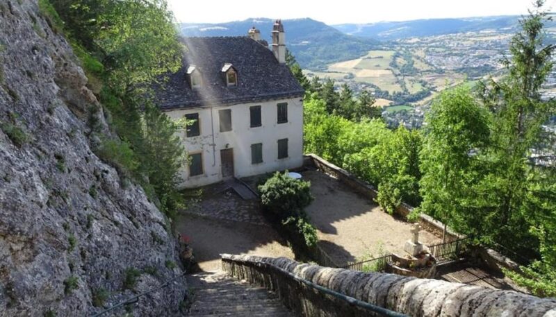 Brief History of Lozere in Minivan, Half-Day Tour - Experience Highlights