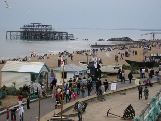 Brighton: City Highlights Walking Tour - Taking in Brightons Atmospheric Old Town