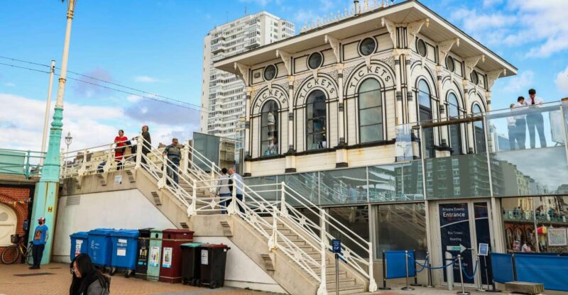 Brighton: Royal Resort Adventure - A Clue-Guided City Game - Clue-Driven Adventure Highlights