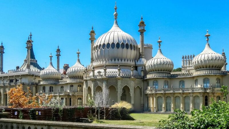 Brighton: Self-Guided City Walk & Immersive Treasure Hunt - Unlock the Secret Trail