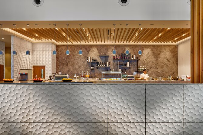 Brisbane Airport International Departure Plaza Premium Lounge - Lounge Amenities