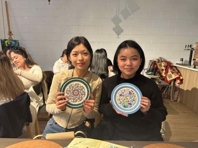 Brisbane: Ceramic Plates & Bowls Paint and Sip Classes - Who Should Book This Experience?