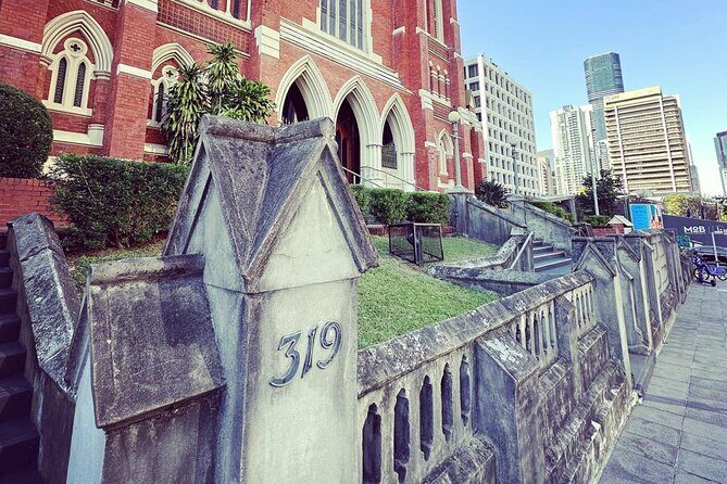 Brisbane City Walking Tour: local guide, small group, 100 mins - Who Should Consider This Tour?