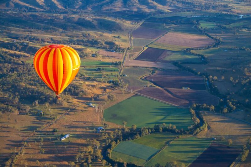Brisbane: Hot Air Balloon Flight With Vineyard Breakfast - Balloon Landing Experience