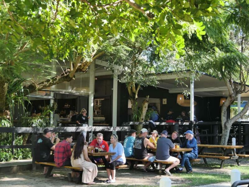 Brisbane: Island Pub Crawl with Lunch and High-Speed Boat - An Exciting Start: From Brisbane to the Islands