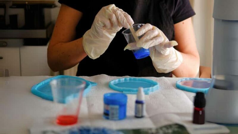 Brisbane: Resin Art Classes - Cheeseboards & Coasters - The Experience Itself: A Closer Look
