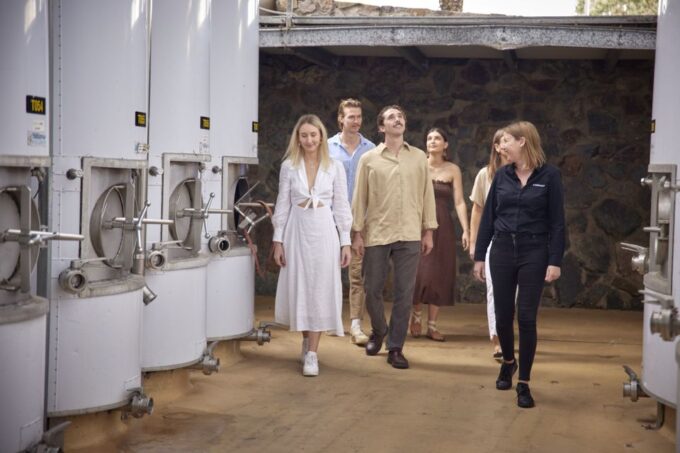 Brisbane: Sirromet Winery Tour With Tasting & 2-Course Lunch - Group Size and Language