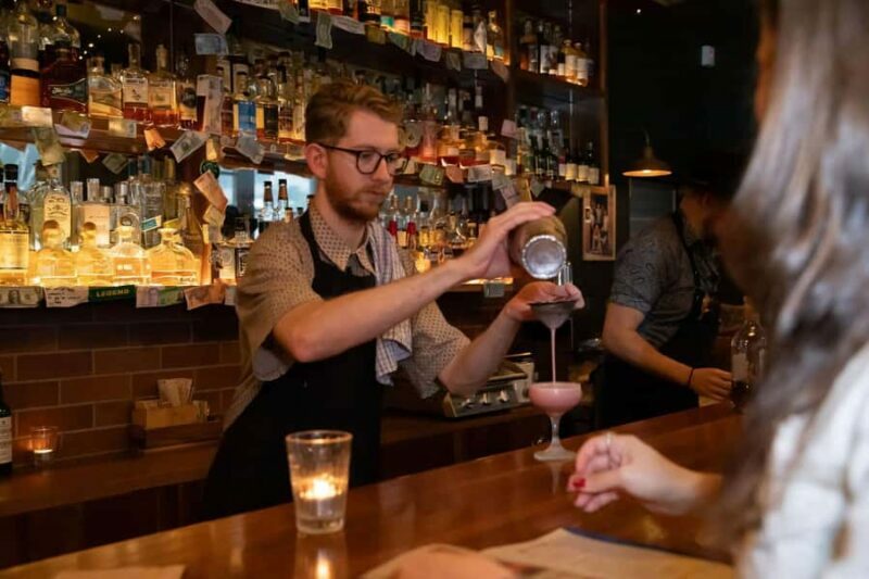 Brisbane: Small Bars and Street Art Tour with a Drink - Key Points