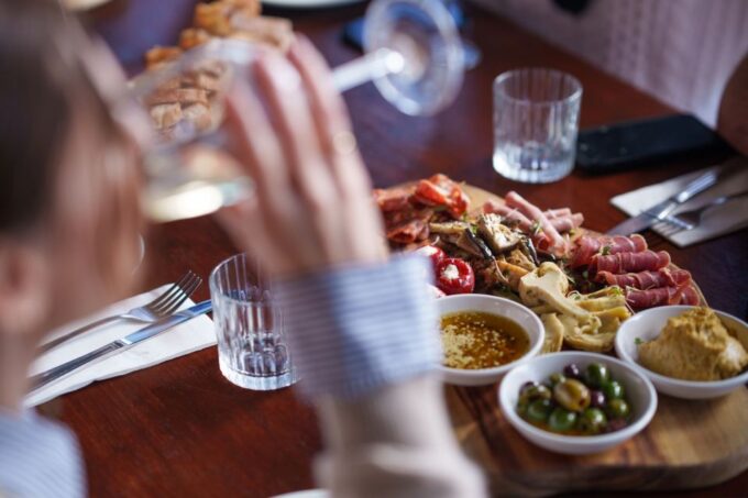Brisbane: Tamborine Wine & Distillery Tour + 2 Course Lunch - 2-Course Winery Lunch