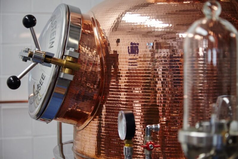 Bristol: 6 Oclock Gin Distillery Tour, Thornbury - Key Points