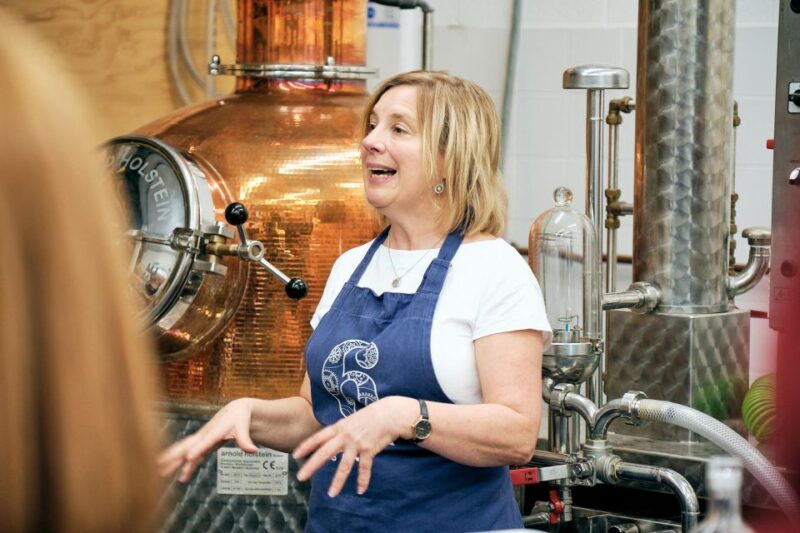 Bristol: 6 Oclock Gin Distillery Tour, Thornbury - Secrets to Crafting the Perfect G&T