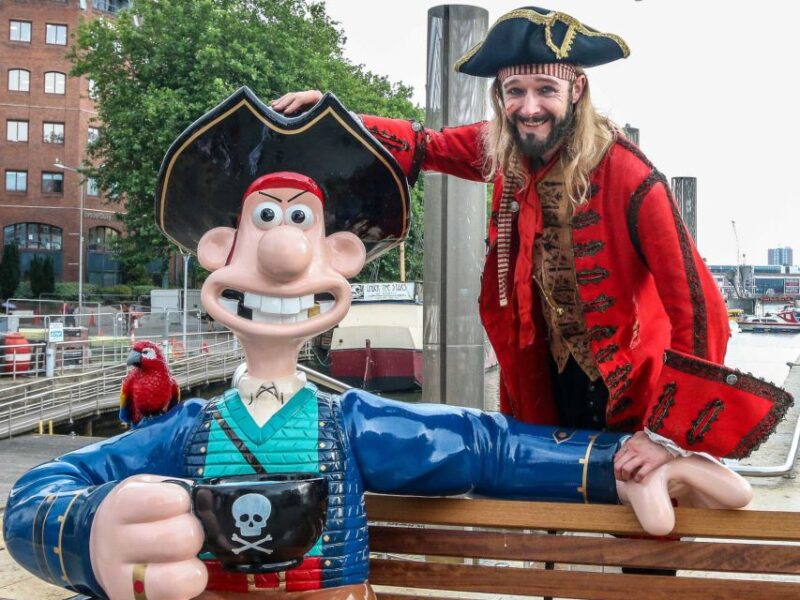 Bristol: Blood, Blackbeard & Buccaneers Guided Walking Tour - Tour Details