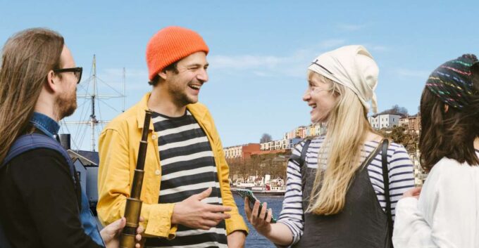 Bristol: Self-Guided Smartphone Treasure Hunt - Asking for Hints When Needed
