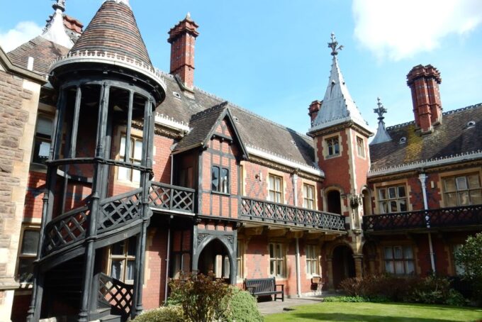 Bristol: Smartphone Self-Guided Heritage Walks - Whats Included in the Tour