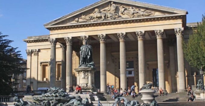 Bristol: Smartphone Self-Guided Heritage Walks - Downloading the Tour Materials