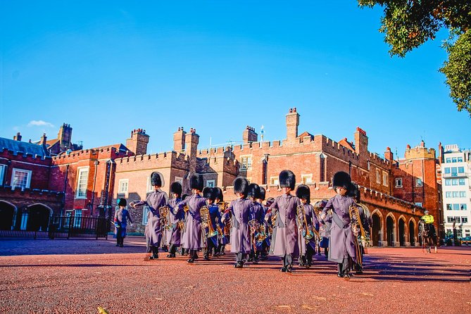 British Royalty & Westminster Abbey Tour - Meeting Point and Duration