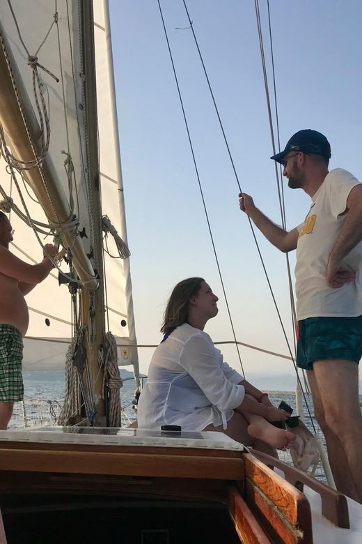 Brittany Plougonvelin: Private Sailing Charter Iroise Sea - Meeting Point