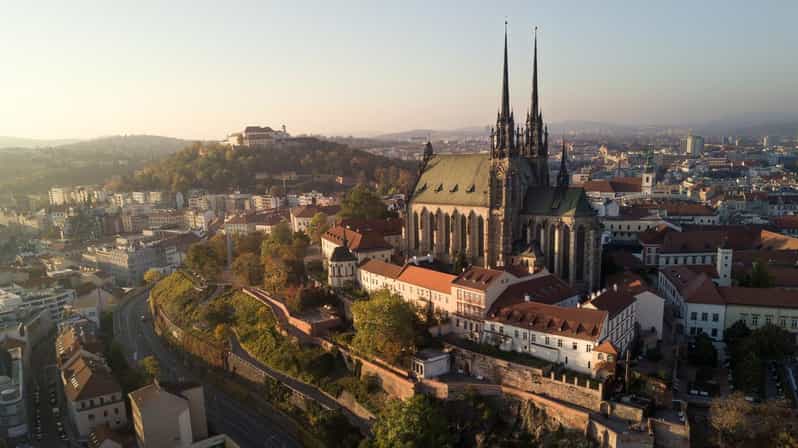 Brno's Modernist Marvels: A Functionalist Journey - Key Points