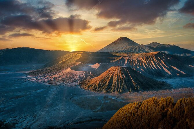 Bromo Volcano and Ijen Crater From Yogyakarta(3 Days) - Meeting and Pickup