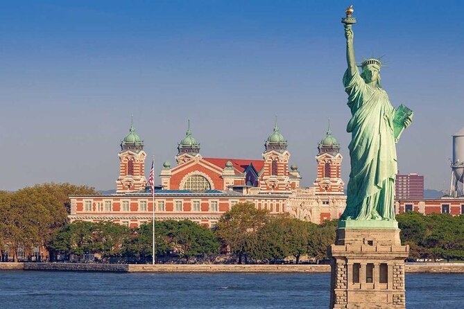 Brooklyn Bridge, Statue of Liberty and Manhattan Tour - Meeting and End Points