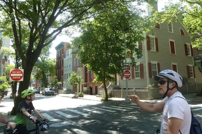 Brooklyn Bridge Waterfront Guided Bike Tour - Booking and Cancellation