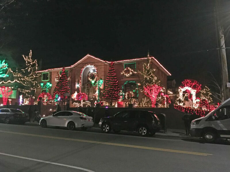 Brooklyn: Dyker Heights Christmas Walking Tour - Practical Details and Tips