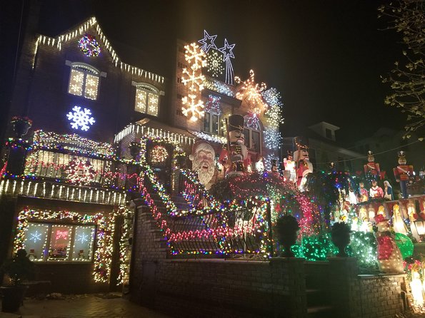 Brooklyn Dyker Heights Christmas Wonderland Bus Tour - Guided Tour Highlights