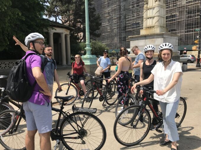 Brooklyn: Half-Day Cycling Tour - Local Culture Experiences