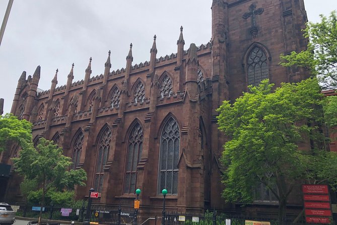 Brooklyn Heights: a Self-Guided Tour From the Promenade to Truman Capotes House - Tour Accessibility and Accommodations