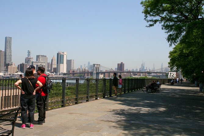 Brooklyn Heights, Brooklyn Bridge, and DUMBO Food Tour - Getting There
