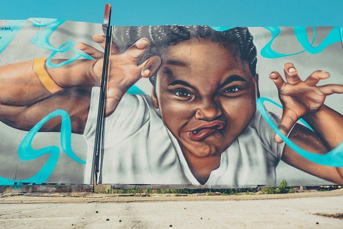 Brooklyn Street Art and Hipster Culture Tour in English - Traveler Capacity and Group Size