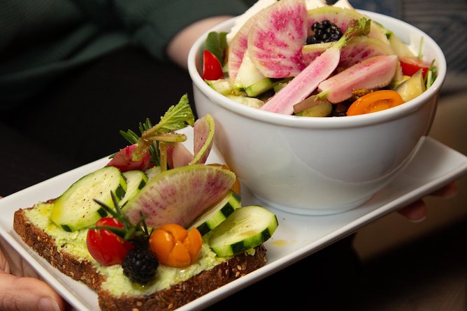 Brooklyn Sustainable Food & Fashion Walking Tour, With Tastings - Local Artisans and Entrepreneurs