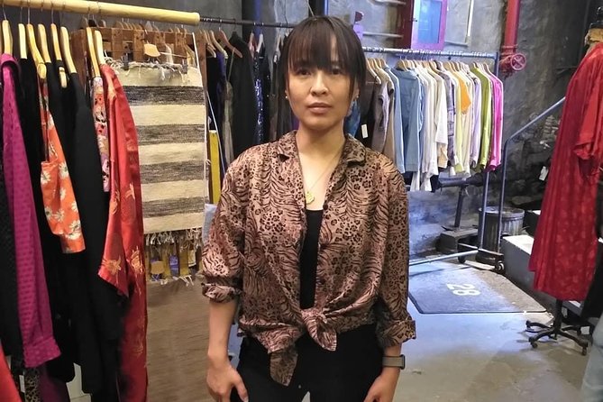 Brooklyn Vintage Shopping & Street Art Tour - Physical Requirements
