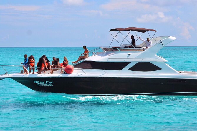 Brown Big Yacht 48ft Rental up to 15 Pax - Key Points