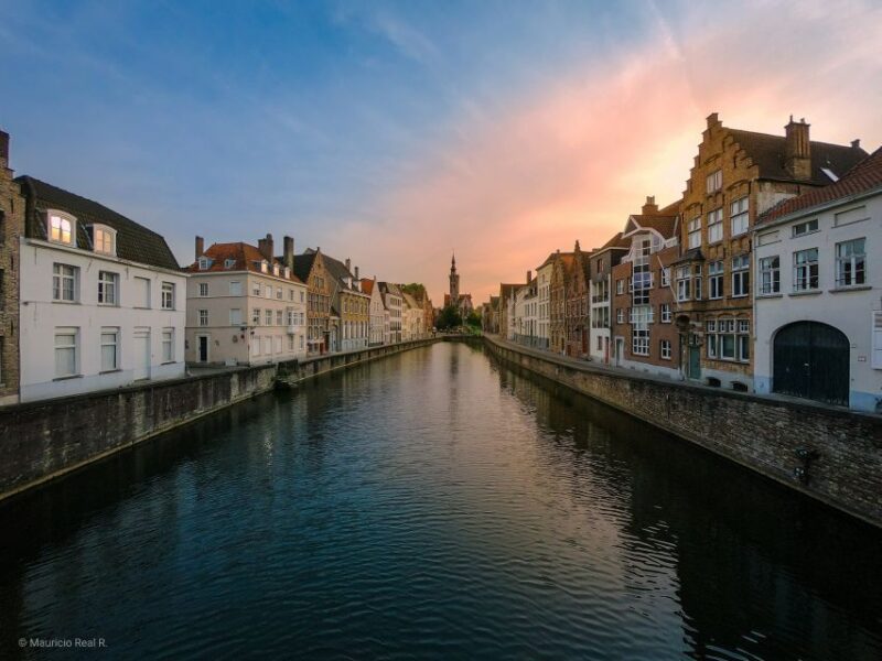 Bruges: 1.5-Hour Dark Side of Bruges Private Evening Tour - Languages and Accessibility