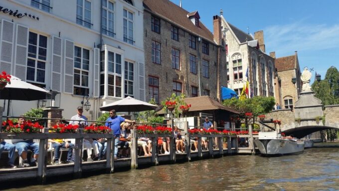 Bruges: 2.5-Hour Private Walking Tour - Discovering Key Landmarks