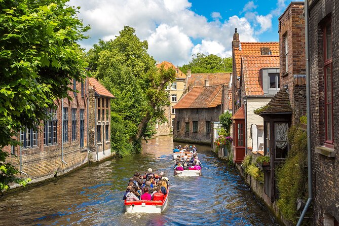Bruges and Ghent - Belgiums Fairytale Cities - From Brussels - Visiting Minnewater and City Hall
