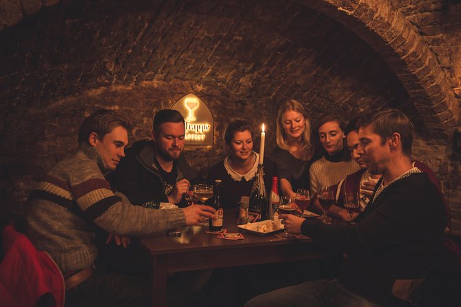 Bruges Beer Tour With Chocolate Pairing by a Young Local - Trappiste, Triples, and Lambics