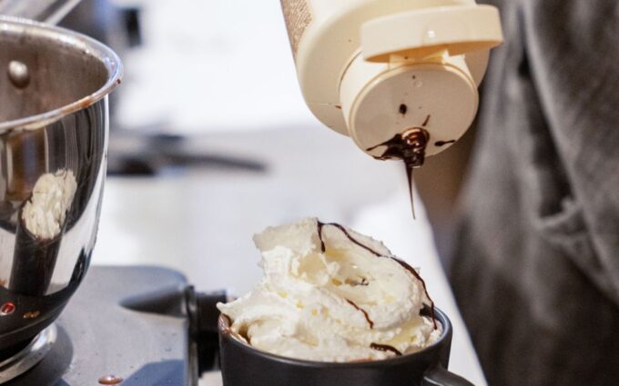 Bruges: Belgian Waffles N Coffee Breakfast: All You Can Eat - Unlimited Beverages and Toppings