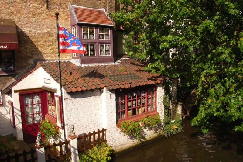 Bruges: Bruges Private Walking Tour - Key Attractions